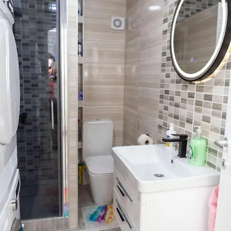 Nelalux アパート *