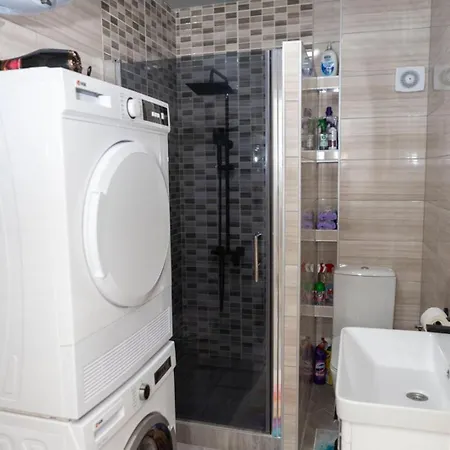 Nelalux アパート